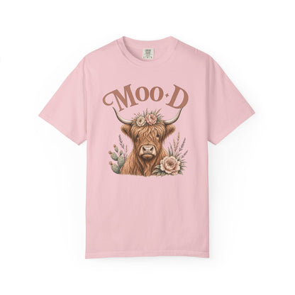Highland Cow 'Moo·d' Floral Graphic T-Shirt