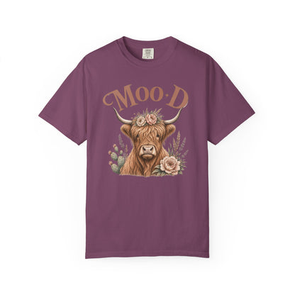 Highland Cow 'Moo·d' Floral Graphic T-Shirt