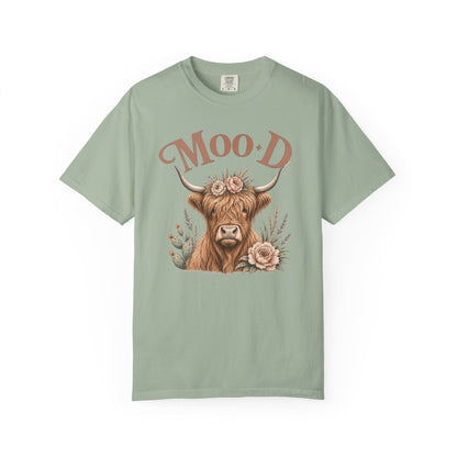 Highland Cow 'Moo·d' Floral Graphic T-Shirt