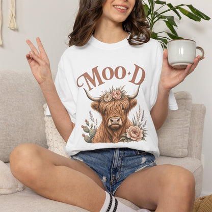Highland Cow 'Moo·d' Floral Graphic T-Shirt